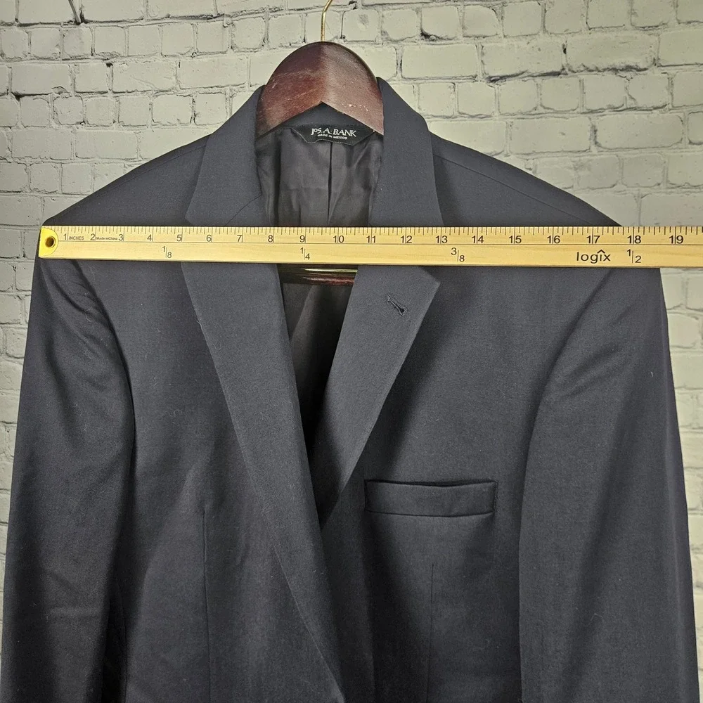 Jos‎ A Bank Signature Collection Navy Blue 100% Wool Blazer Sport Coat 42 RG